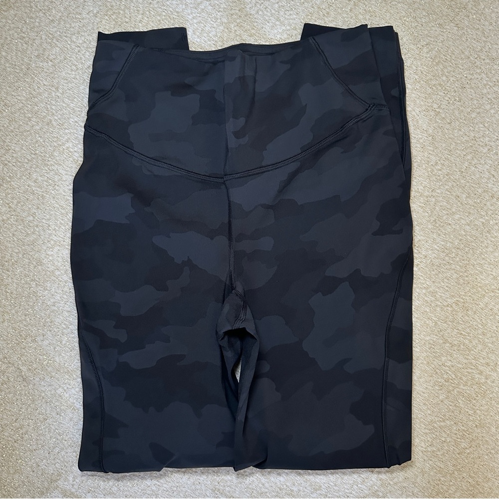 Lululemon Athletica Black Camouflage Leggings - Picture 3 of 4